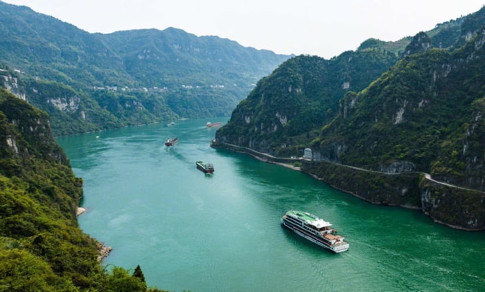 【長江三峽旅行團】7天三峽遊輪 【長江叁號】豪華遊輪三峽之旅 (西九龍高鐵往返) image