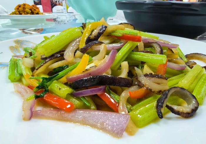【廣東省團】豪歎純野生海參全參宴+濱海灣花海里 美食2天 image