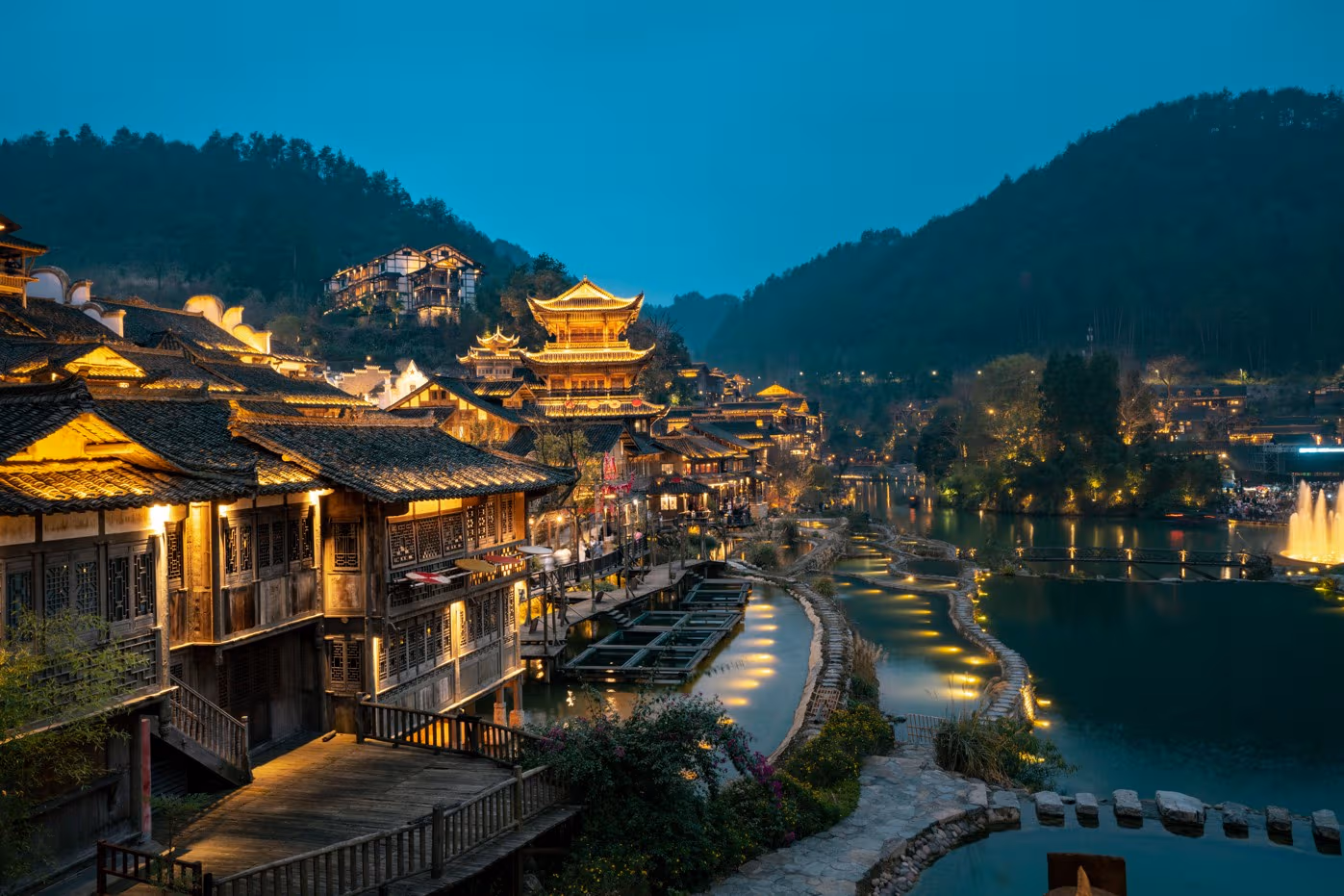 【貴州旅行團】6天高鐵 烏江寨、夜遊黃果樹、興義、織金 純玩 image